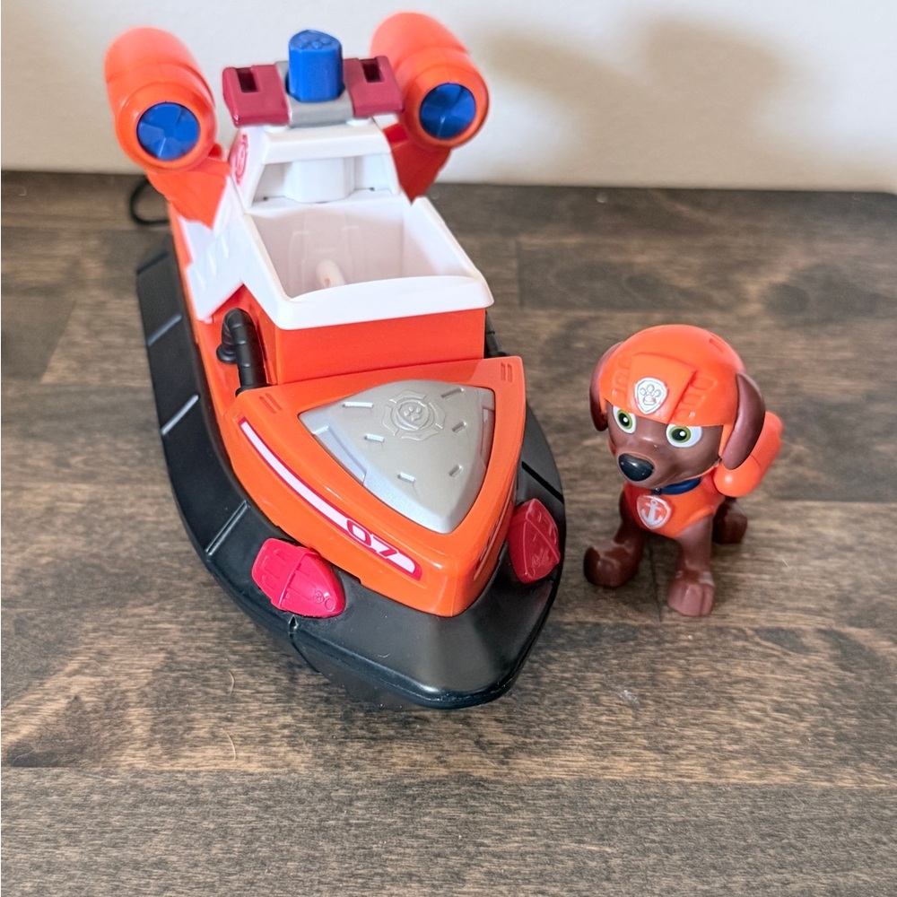 Paw Patrol Orange & Black Zuma Hovercraft with Brown Pup Figure